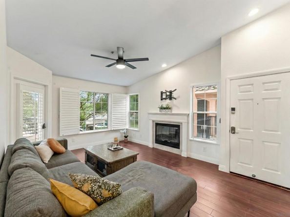 18752 Caminito Cantilena 166, San Diego CA 92128