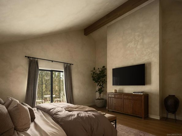 8901 Nottingham Place, La Jolla CA 92037