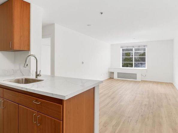 1435 India St 406, San Diego CA 92101