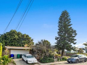 2747 Fairfield St, San Diego CA 92110