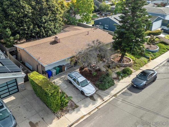 2747 Fairfield St, San Diego CA 92110