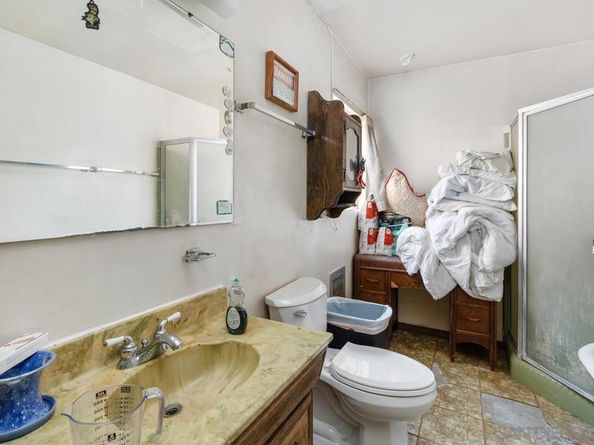 2747 Fairfield St, San Diego CA 92110