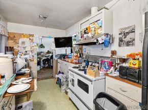 2747 Fairfield St, San Diego CA 92110