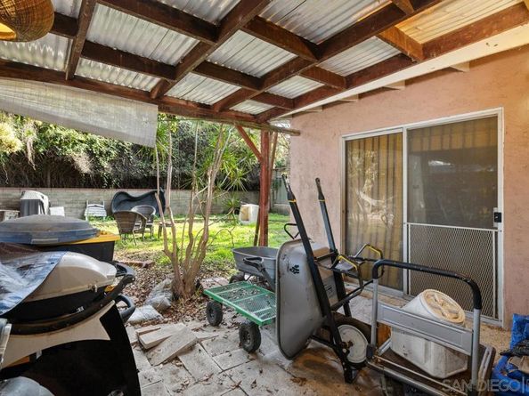 2747 Fairfield St, San Diego CA 92110