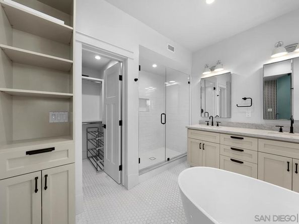 825 9th St., Coronado CA 92118