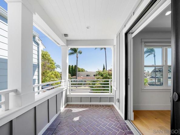 825 9th St., Coronado CA 92118