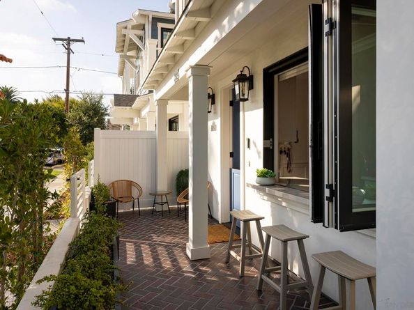 825 9th St., Coronado CA 92118