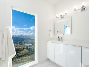 7901 Avenida Kirjah, La Jolla CA 92037