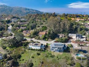 7901 Avenida Kirjah, La Jolla CA 92037