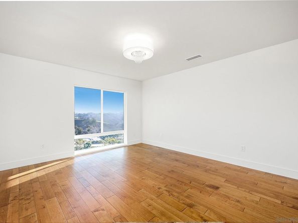 7901 Avenida Kirjah, La Jolla CA 92037