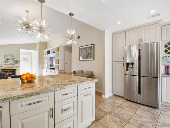 12061 Rue Des Amis, San Diego CA 92131