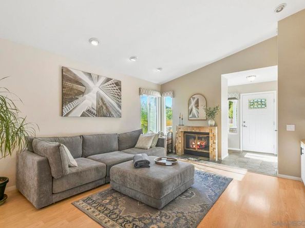 12061 Rue Des Amis, San Diego CA 92131