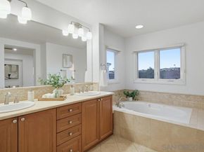 5448 Caminito Bayo, La Jolla CA 92037