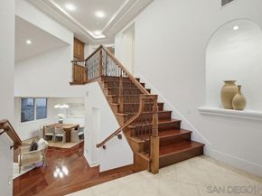 5448 Caminito Bayo, La Jolla CA 92037