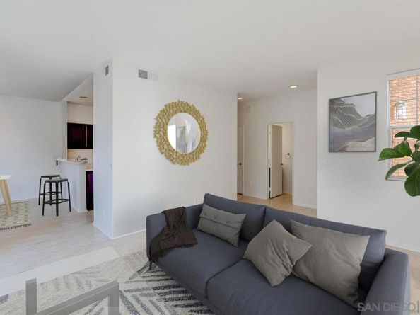 18826 Caminito Cantilena 111, San Diego CA 92128