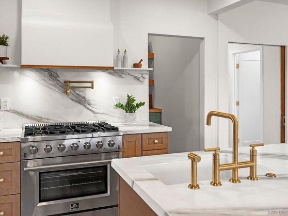 1091 Lincoln Ave, San Diego CA 92103