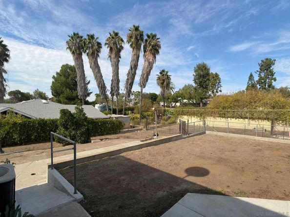 9174 Rosedale Dr, Spring Valley CA 91977