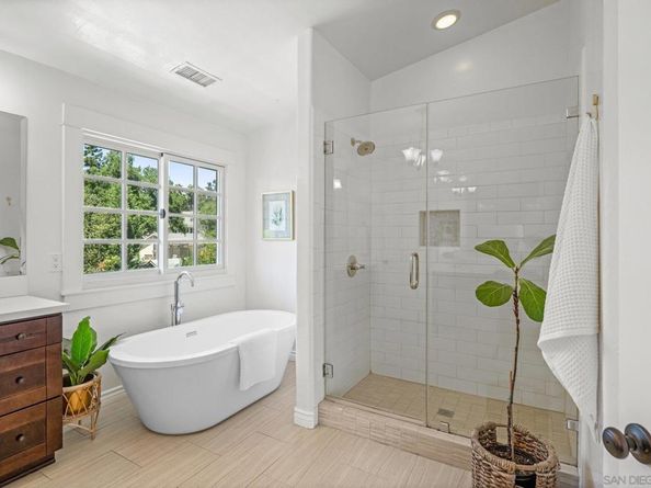 3412 Buena Creek Rd, Vista CA 92084