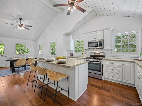 3412 Buena Creek Rd, Vista CA 92084