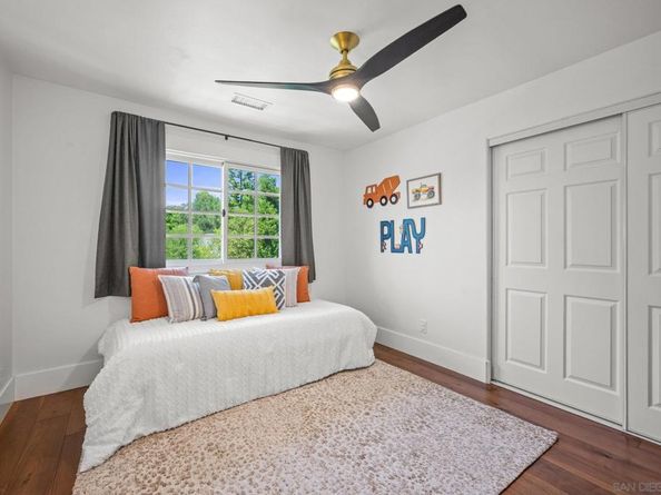 3412 Buena Creek Rd, Vista CA 92084