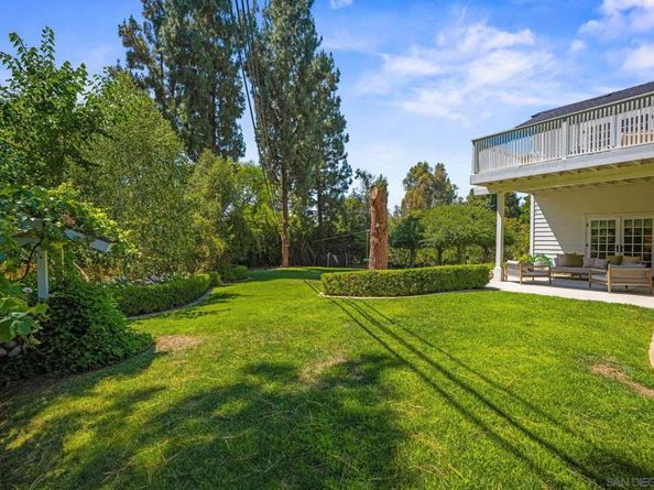 3412 Buena Creek Rd, Vista CA 92084