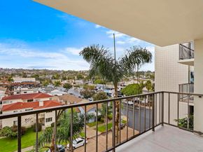 4944 Cass St 604, San Diego CA 92109