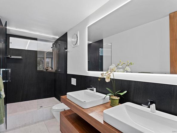 4944 Cass St 604, San Diego CA 92109