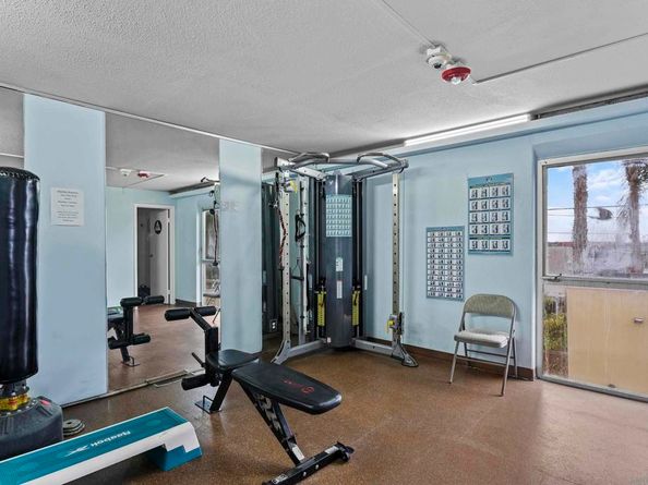 4944 Cass St 604, San Diego CA 92109