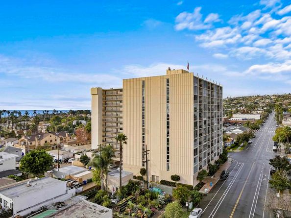 4944 Cass St 604, San Diego CA 92109