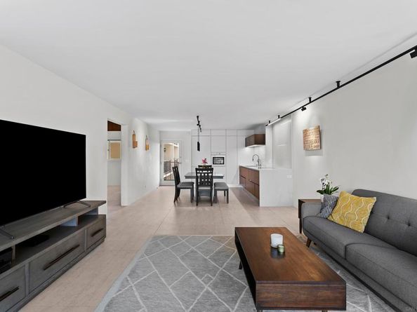 4944 Cass St 604, San Diego CA 92109