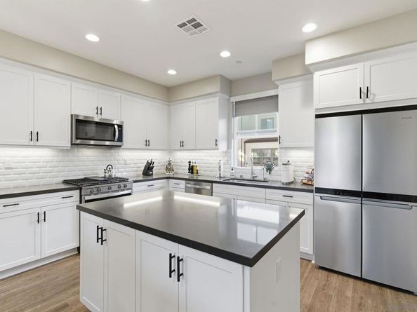 4382 Pacifica Way 4, Oceanside CA 92056