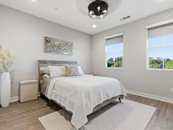 4382 Pacifica Way 4, Oceanside CA 92056