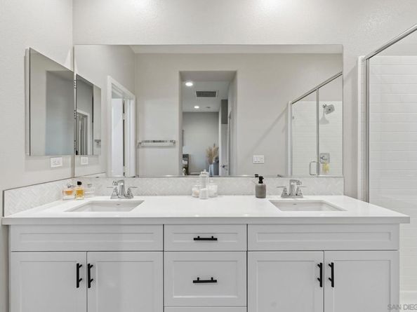 4382 Pacifica Way 4, Oceanside CA 92056