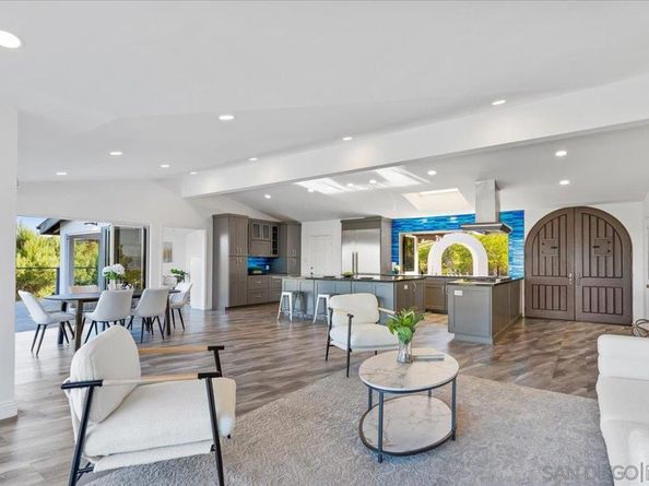 5030 Helix Ter, La Mesa CA 91941