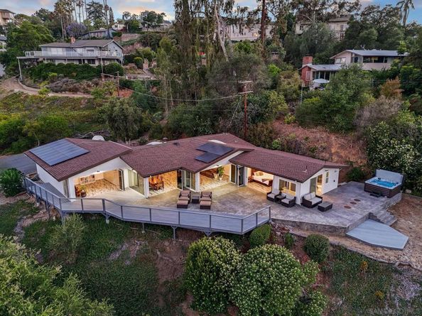 5030 Helix Ter, La Mesa CA 91941