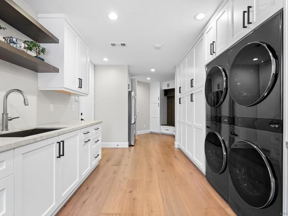 301 Cantle Lane, Encinitas CA 92024