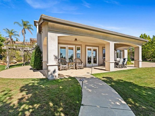 301 Cantle Lane, Encinitas CA 92024