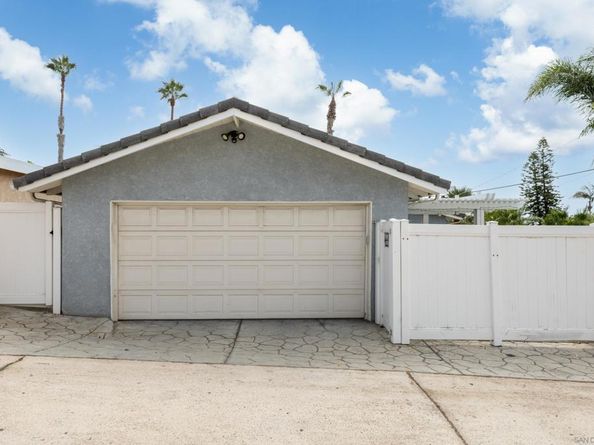 4975 Dawes St, San Diego CA 92109