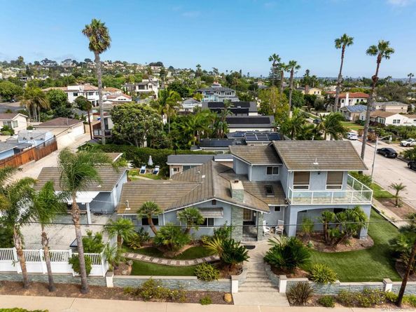 4975 Dawes St, San Diego CA 92109