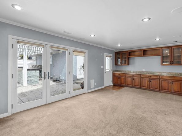 4975 Dawes St, San Diego CA 92109