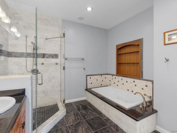 4975 Dawes St, San Diego CA 92109