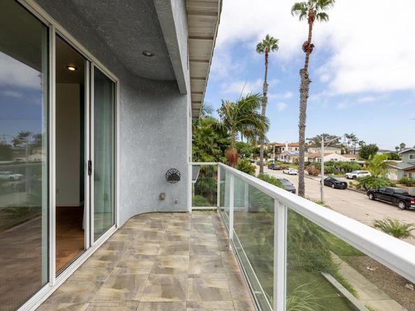 4975 Dawes St, San Diego CA 92109