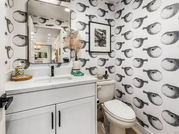 3301 Lincoln St, Carlsbad CA 92008