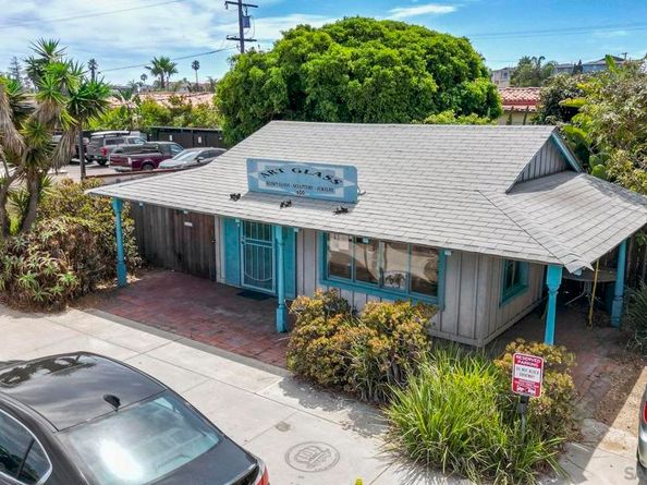 600 N Coast Hwy 101, Encinitas CA 92024