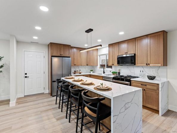 2307 Galveston St., San Diego CA 92110