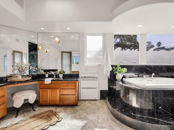 4527 Narragansett Ave, San Diego CA 92107