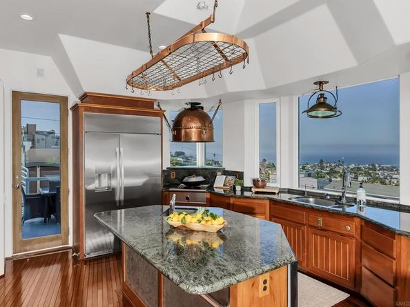 4527 Narragansett Ave, San Diego CA 92107