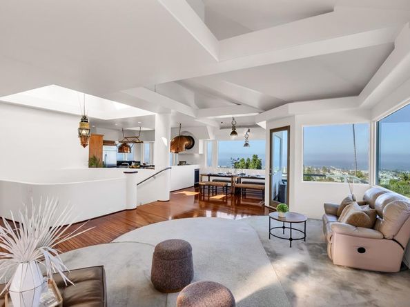 4527 Narragansett Ave, San Diego CA 92107