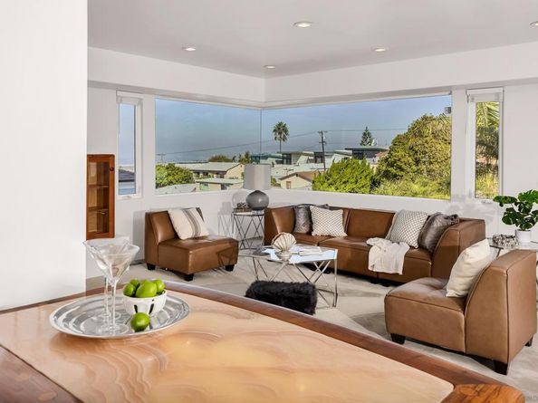 4527 Narragansett Ave, San Diego CA 92107