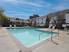 1337 Camanito Galbadon H, San Diego CA 92108